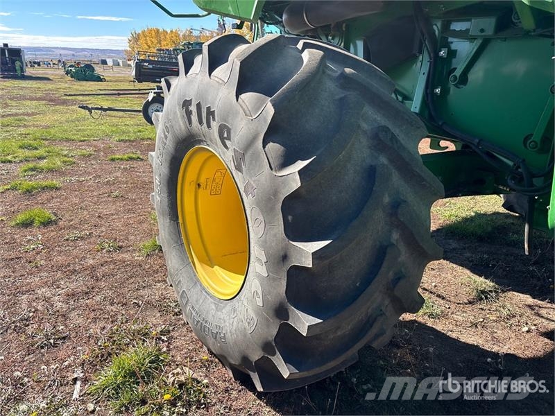 John Deere S690 حصادات