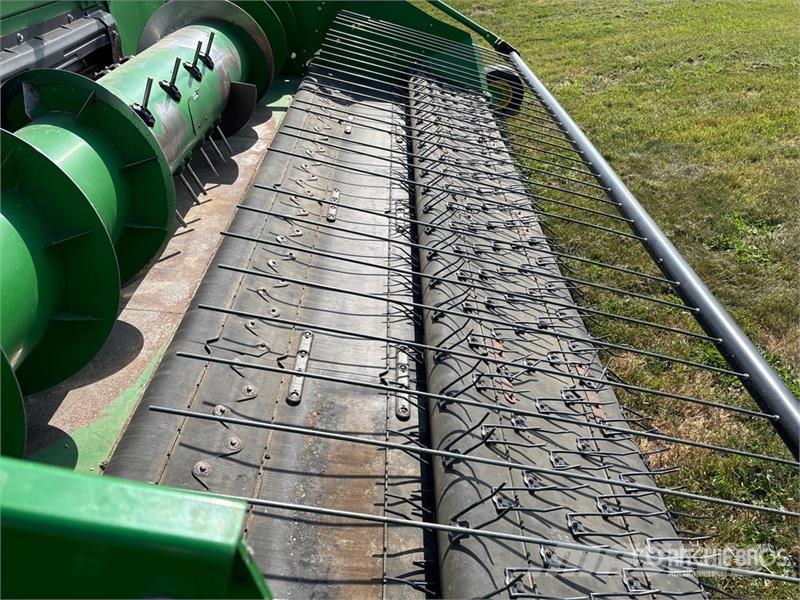 John Deere S690 Mähdrescher