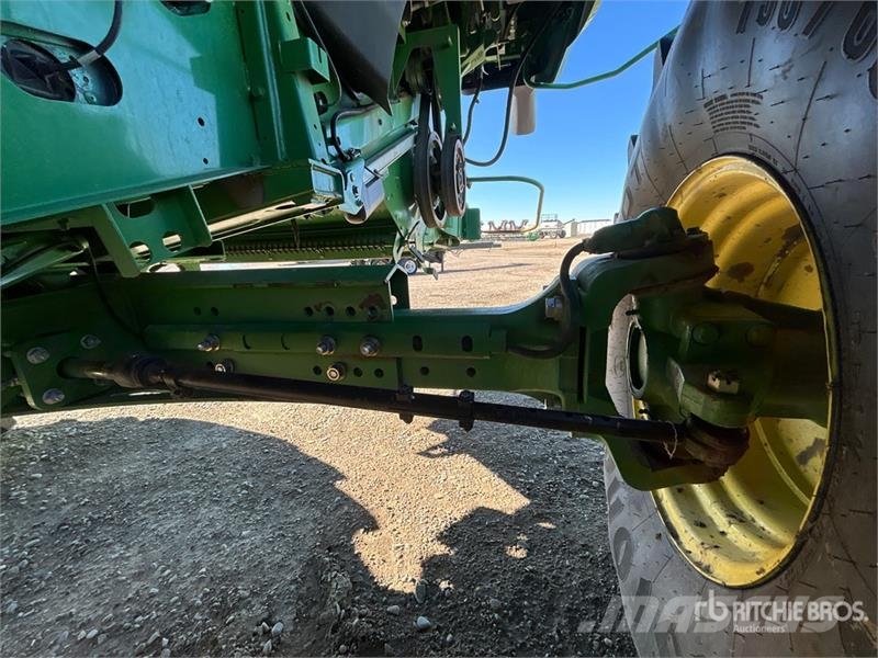 John Deere S690 コンバイン