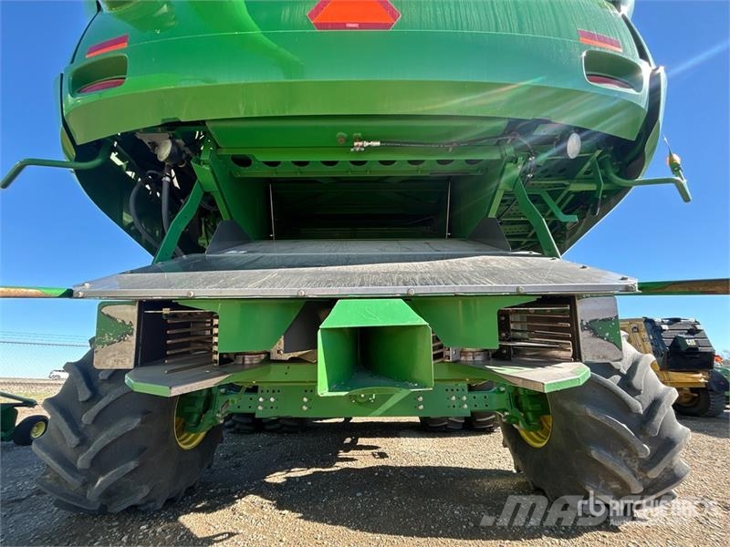John Deere S690 コンバイン