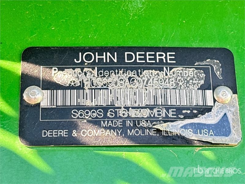 John Deere S690 コンバイン