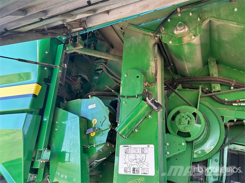 John Deere S690 Leikkuupuimurit