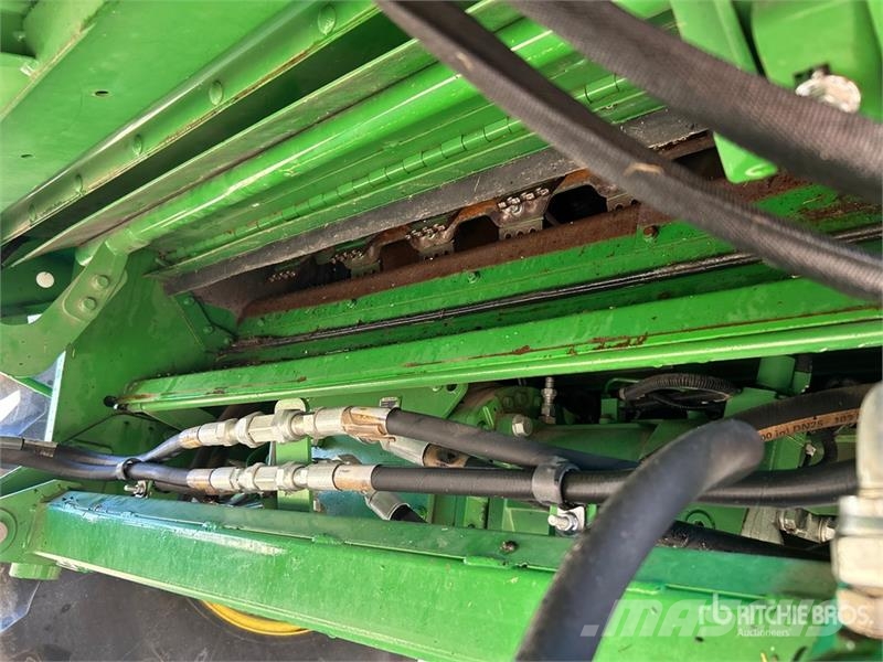 John Deere S690 Kombájnok