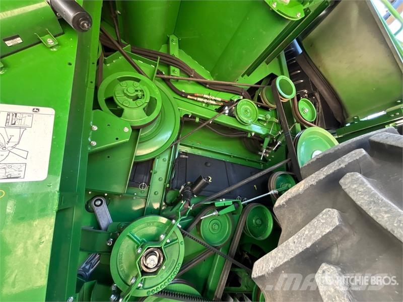 John Deere S690 Mähdrescher