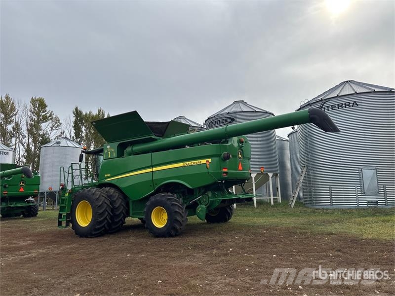 John Deere S690 Biçerdöverler