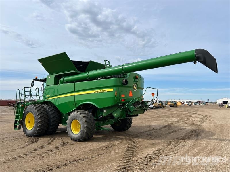 John Deere S690 Kombájnok