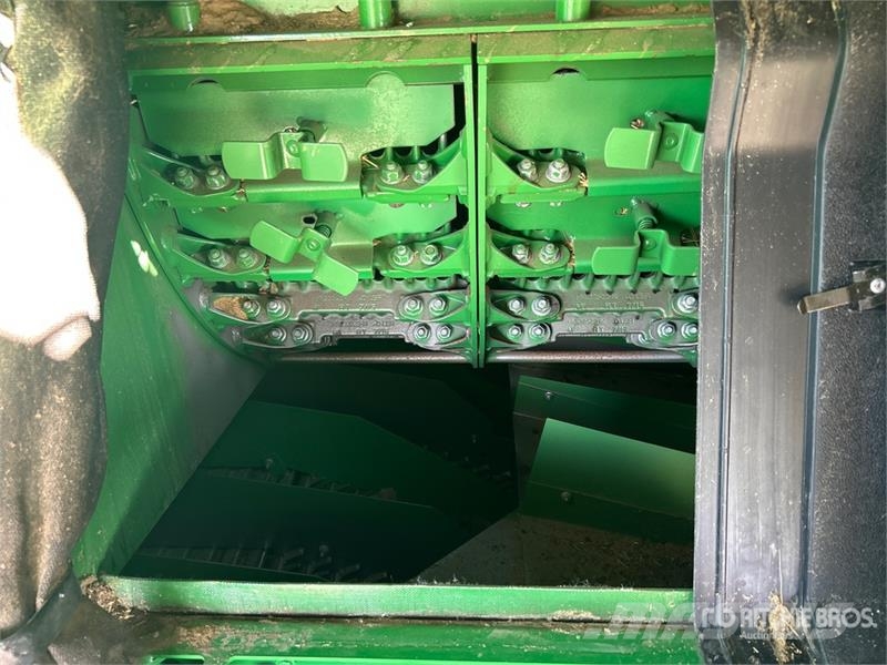 John Deere S690 Leikkuupuimurit