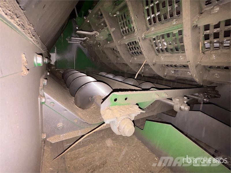 John Deere S690 Biçerdöverler