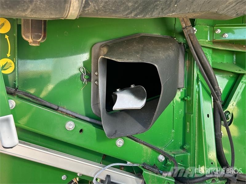 John Deere S690 Leikkuupuimurit