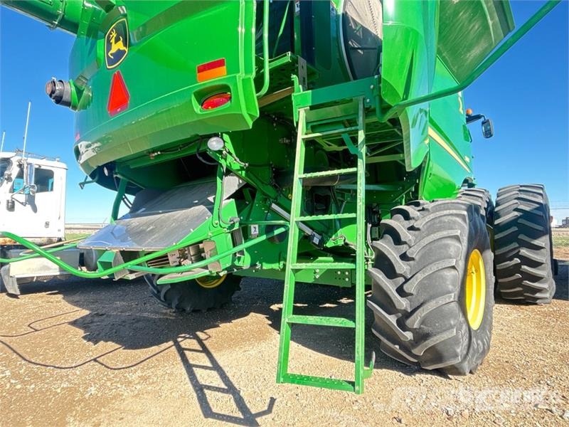 John Deere S690 コンバイン