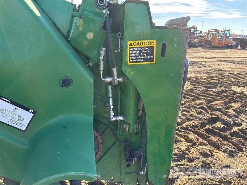John Deere S690 حصادات