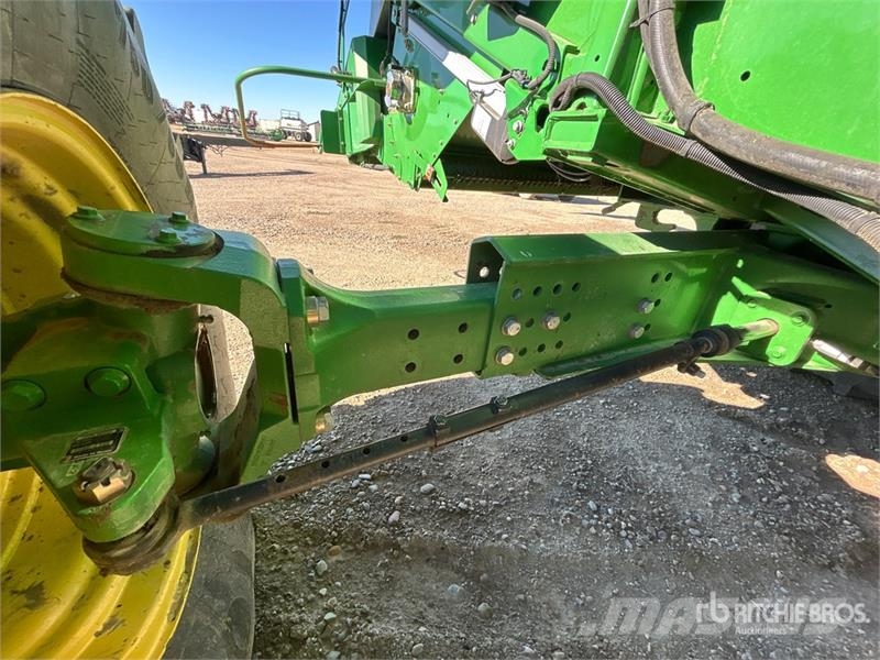 John Deere S690 コンバイン