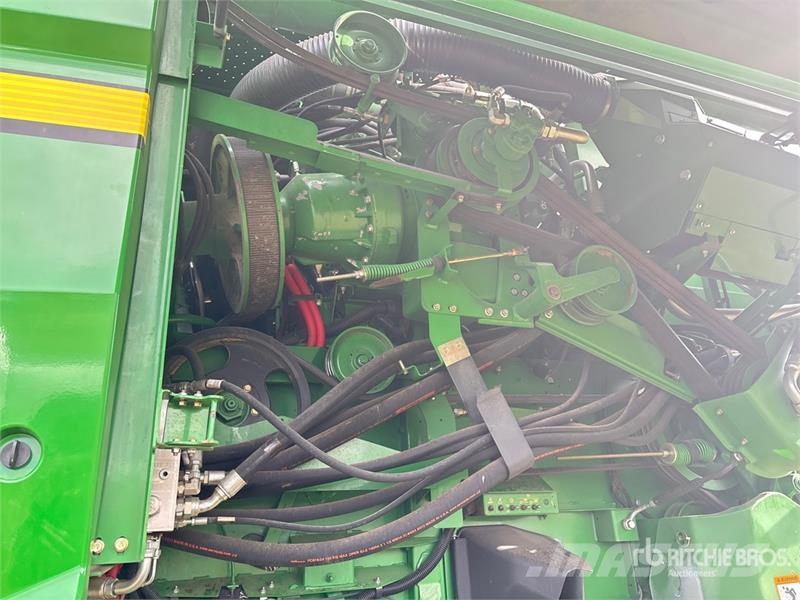 John Deere S690 حصادات