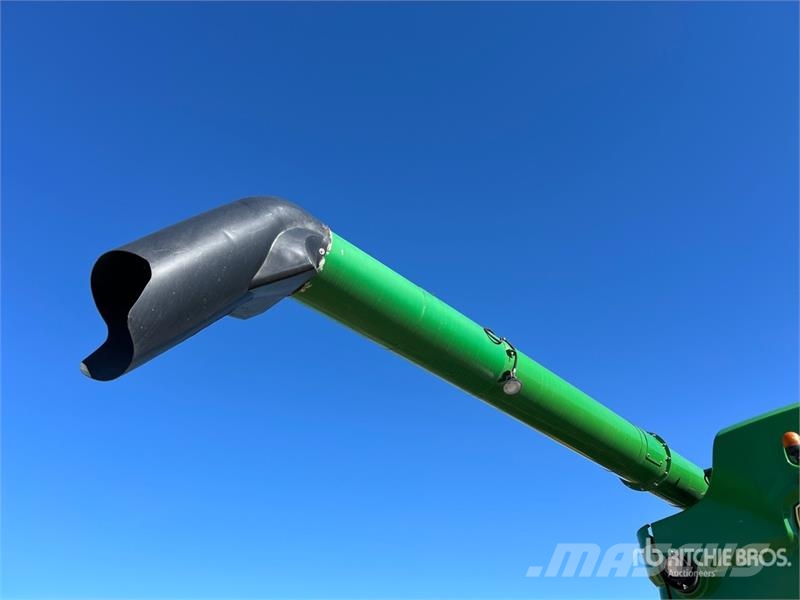 John Deere S690 コンバイン