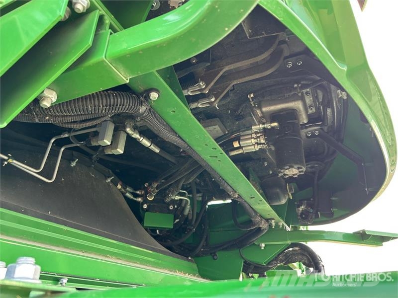 John Deere S690 Kombájnok