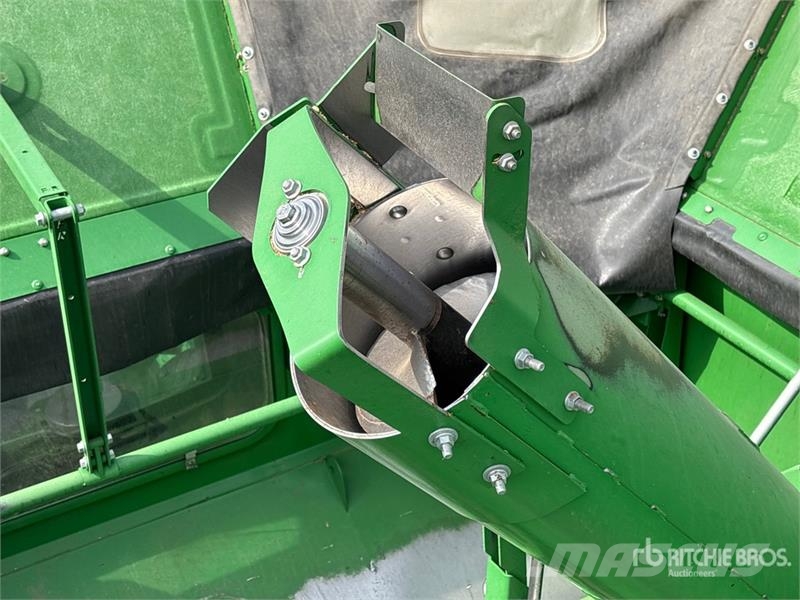 John Deere S690 Mähdrescher
