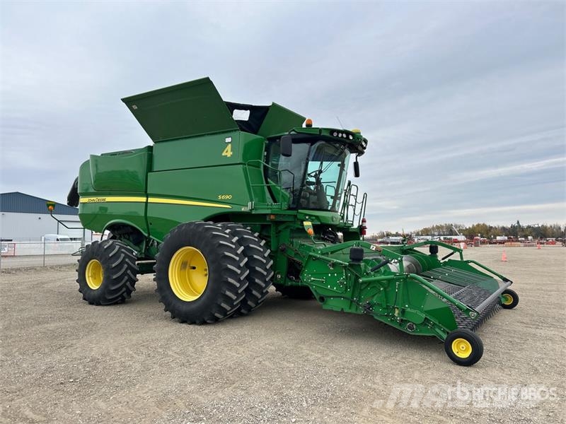 John Deere S690 Kombajni