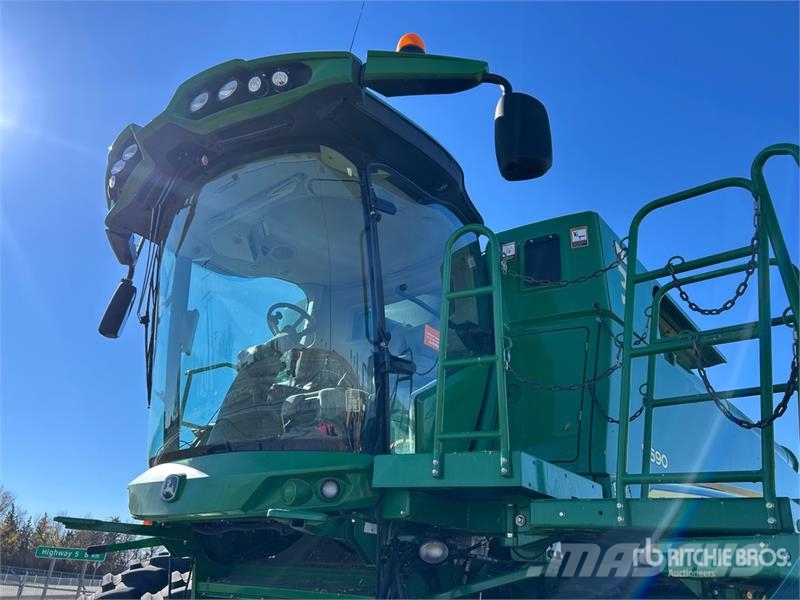 John Deere S690 コンバイン