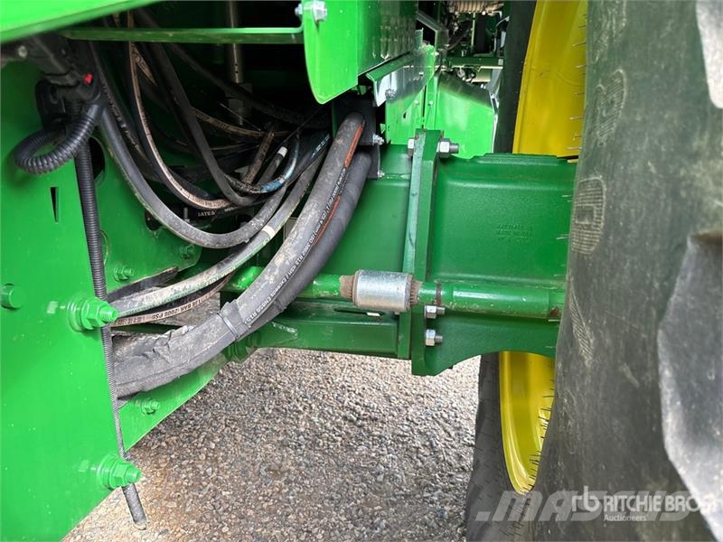 John Deere S770 Combine Harvester Sklízecí mlátičky