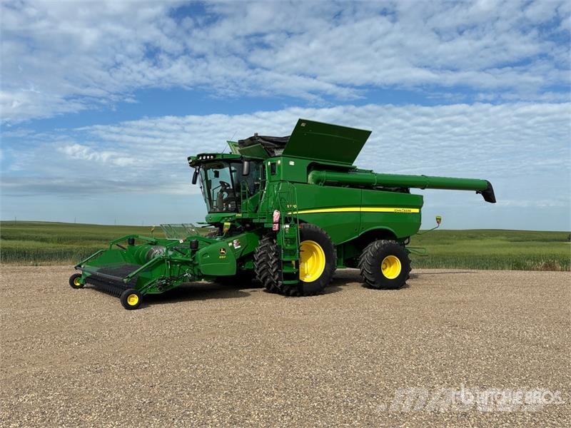 John Deere S770 Combine Harvester Sklízecí mlátičky