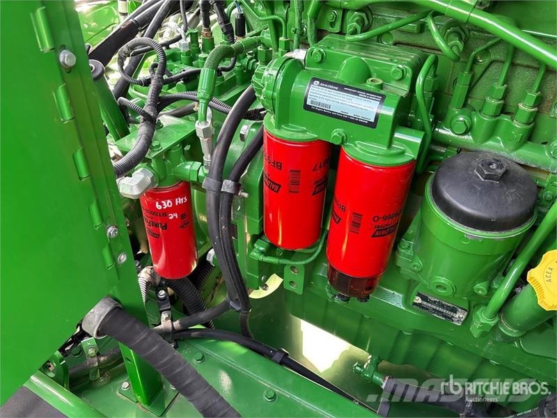 John Deere S770 Combine Harvester Sklízecí mlátičky