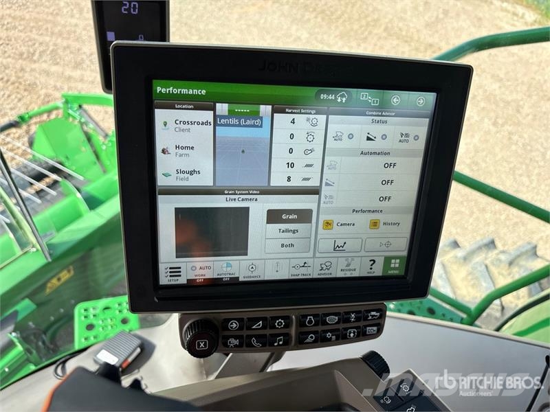 John Deere S770 Combine Harvester Sklízecí mlátičky