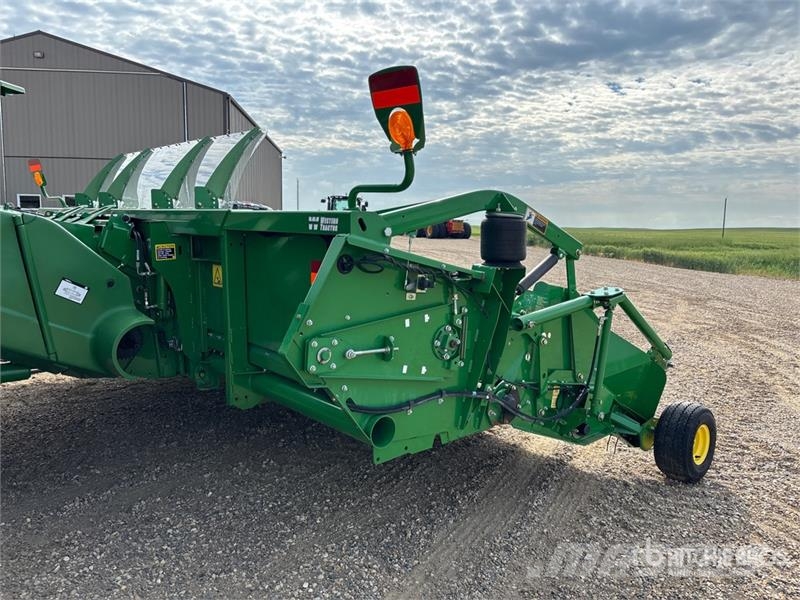 John Deere S770 Combine Harvester Sklízecí mlátičky