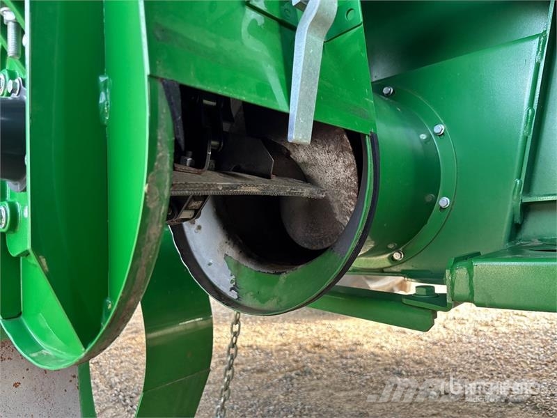 John Deere S770 Combine Harvester Sklízecí mlátičky