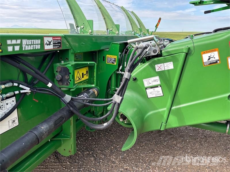 John Deere S770 Combine Harvester Sklízecí mlátičky