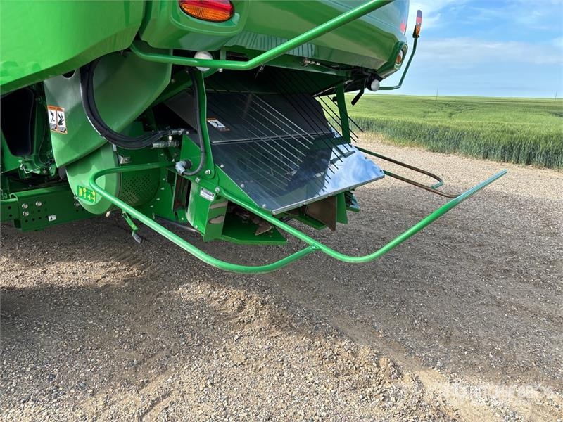 John Deere S770 Combine Harvester Sklízecí mlátičky
