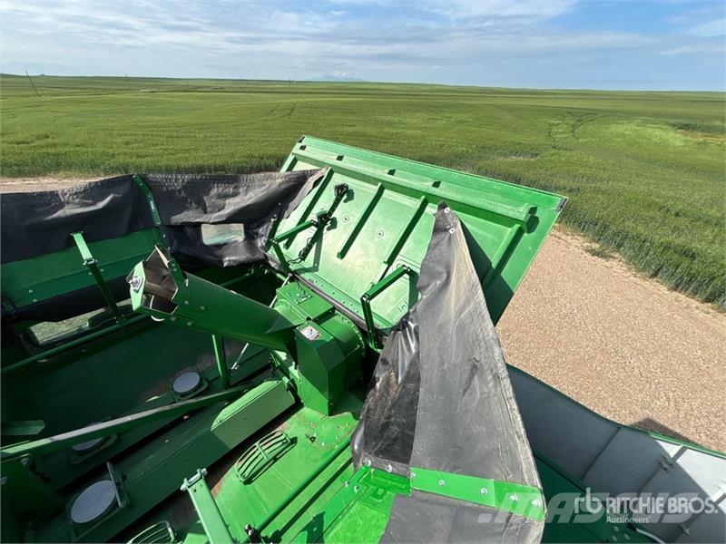 John Deere S770 Combine Harvester Sklízecí mlátičky