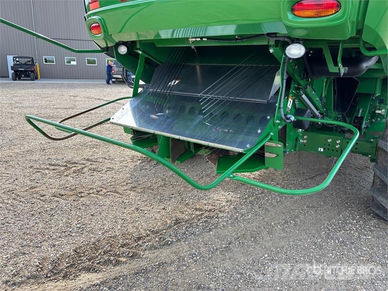 John Deere S770 Combine Harvester Sklízecí mlátičky