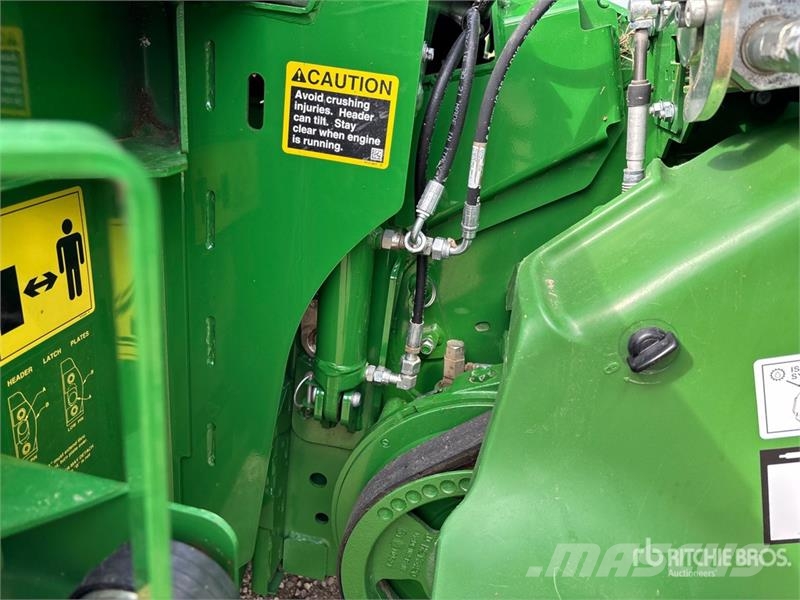 John Deere S770 Combine Harvester Sklízecí mlátičky