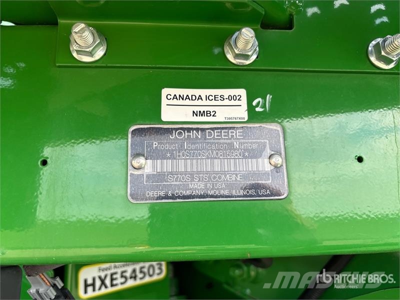 John Deere S770 Combine Harvester Sklízecí mlátičky