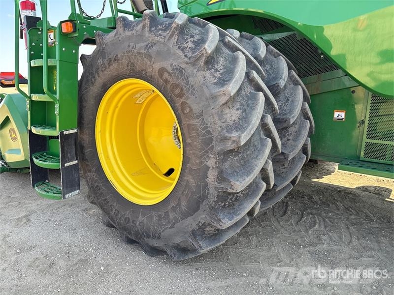 John Deere S780 4x4 Combine Harvester Kombinované zberacie stroje