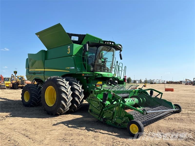 John Deere S780 4x4 Combine Harvester Kombinované zberacie stroje