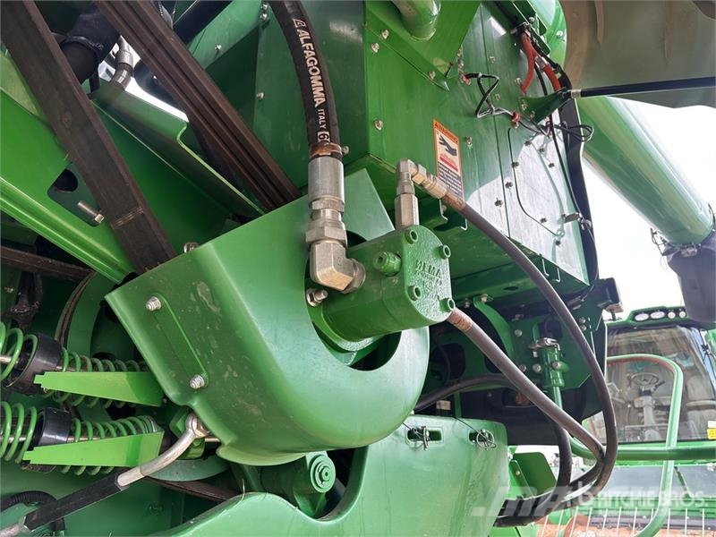 John Deere S780 4x4 Combine Harvester Mähdrescher