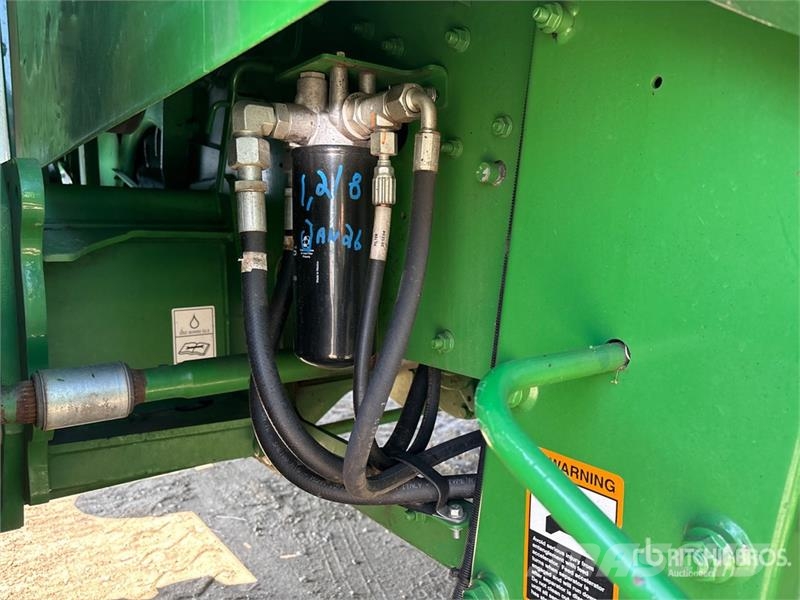 John Deere S780 4x4 Combine Harvester Kombinované zberacie stroje