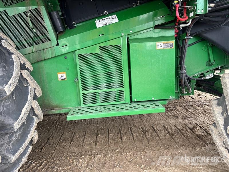 John Deere S780 4x4 Combine Harvester Mähdrescher