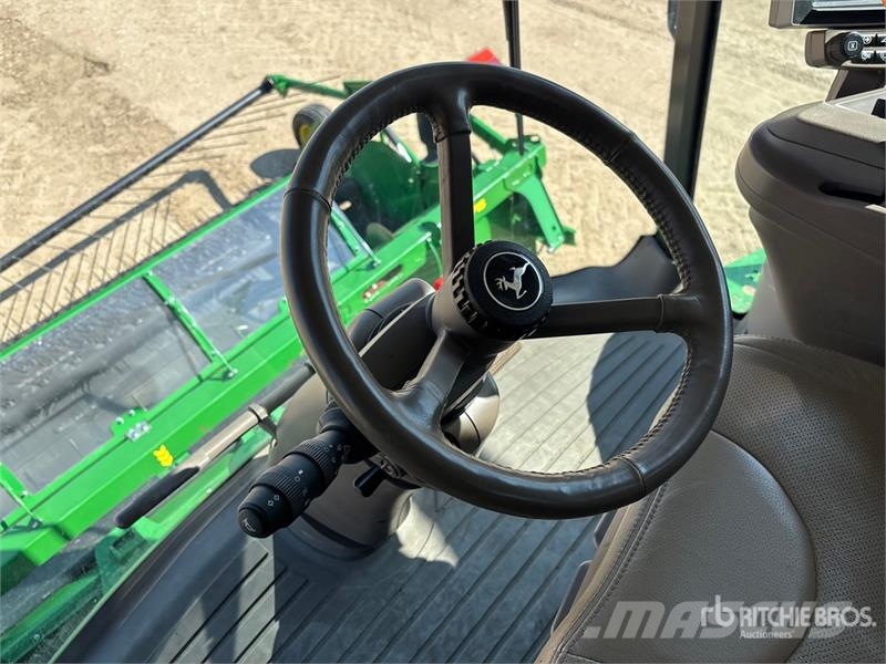 John Deere S780 4x4 Combine Harvester Kombinované zberacie stroje