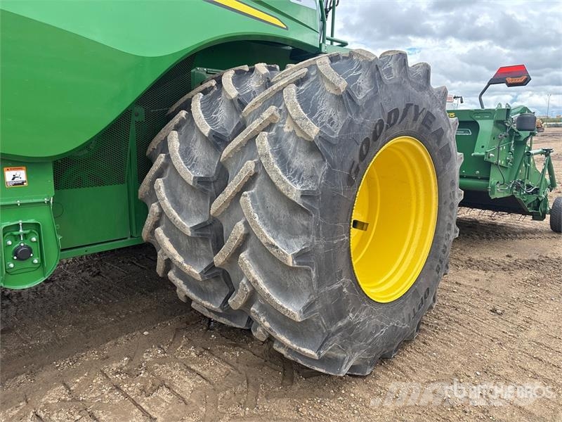 John Deere S780 4x4 Combine Harvester Mähdrescher