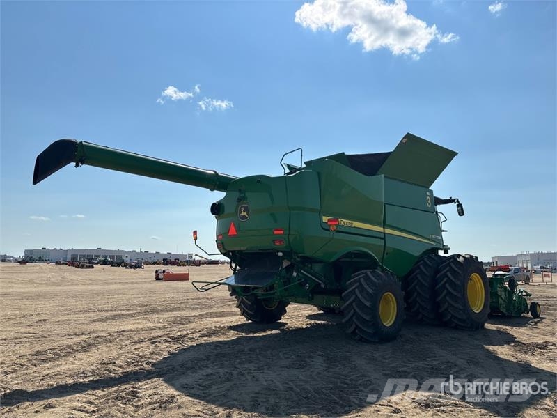 John Deere S780 4x4 Combine Harvester Kombinované zberacie stroje