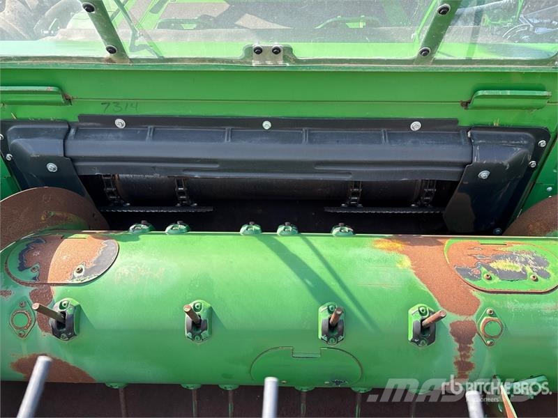 John Deere S780 4x4 Combine Harvester Kombinované zberacie stroje