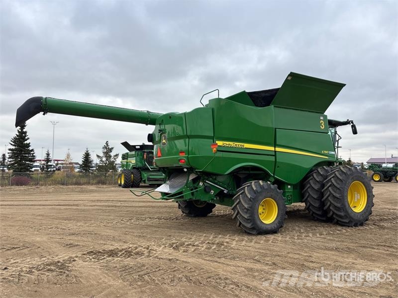 John Deere S780 4x4 Combine Harvester Mietitrebbiatrici