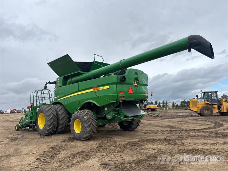 John Deere S780 4x4 Combine Harvester Mähdrescher