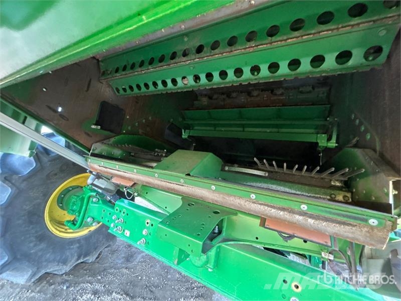 John Deere S780 Combine Harvester حصادات