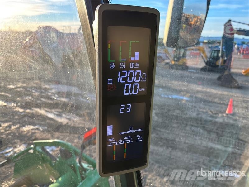 John Deere S780 Combine Harvester حصادات