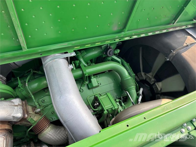 John Deere S780 Combine Harvester コンバイン