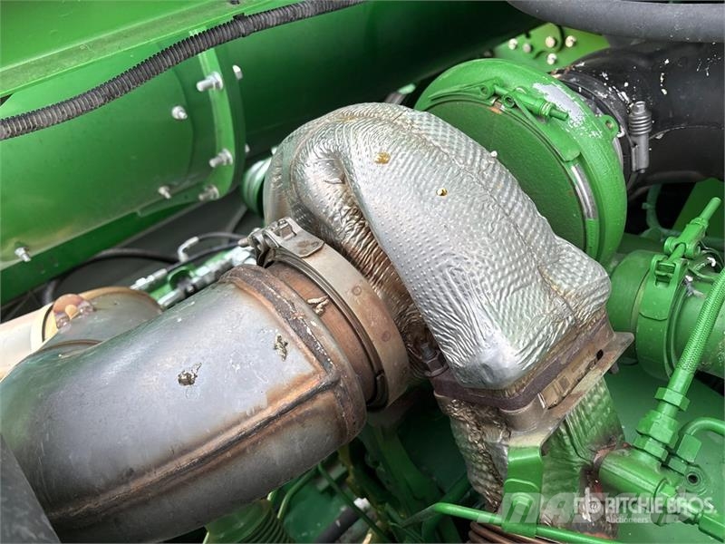 John Deere S780 Combine Harvester حصادات