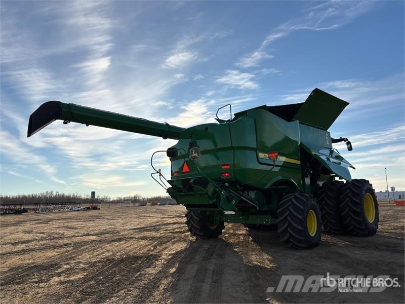 John Deere S780 Combine Harvester حصادات